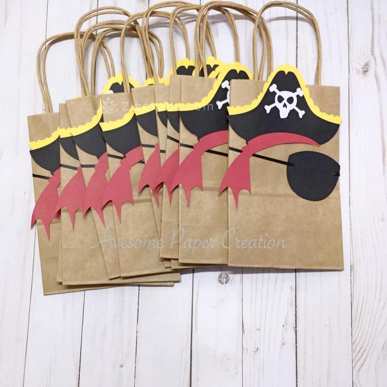 تم تولد دزدان دریایی - Pirates